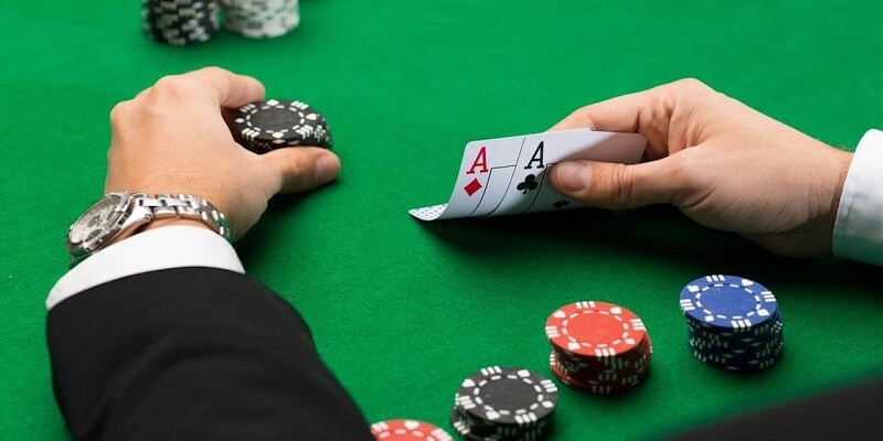 Khám phá về cách chơi và thuật ngữ trong game bài xì dách